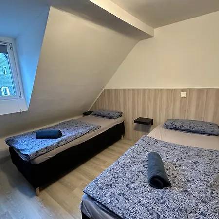 Rhaunen Apartments 公寓